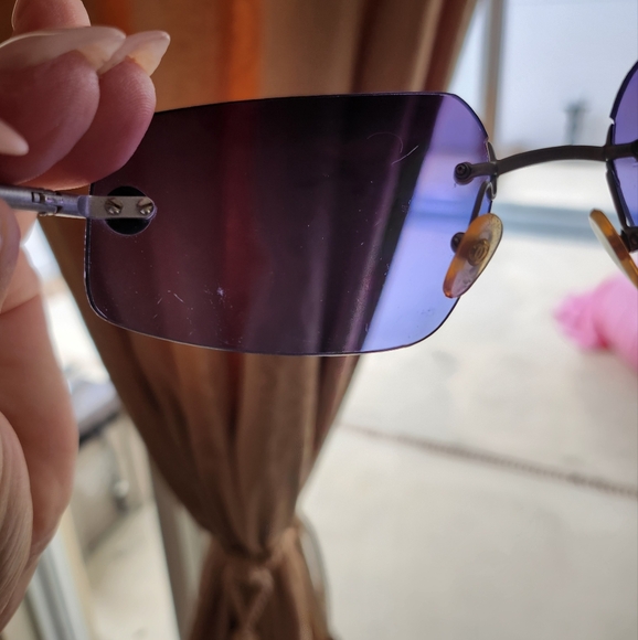 Chanel sunglasses - Picture 8 of 9